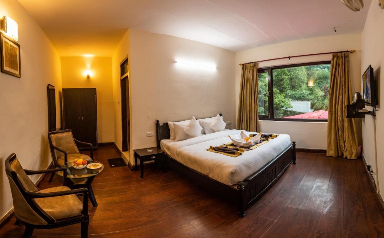 แลงเดล แมเนอร์ Hotel ไนนิตาล ภายนอก รูปภาพ