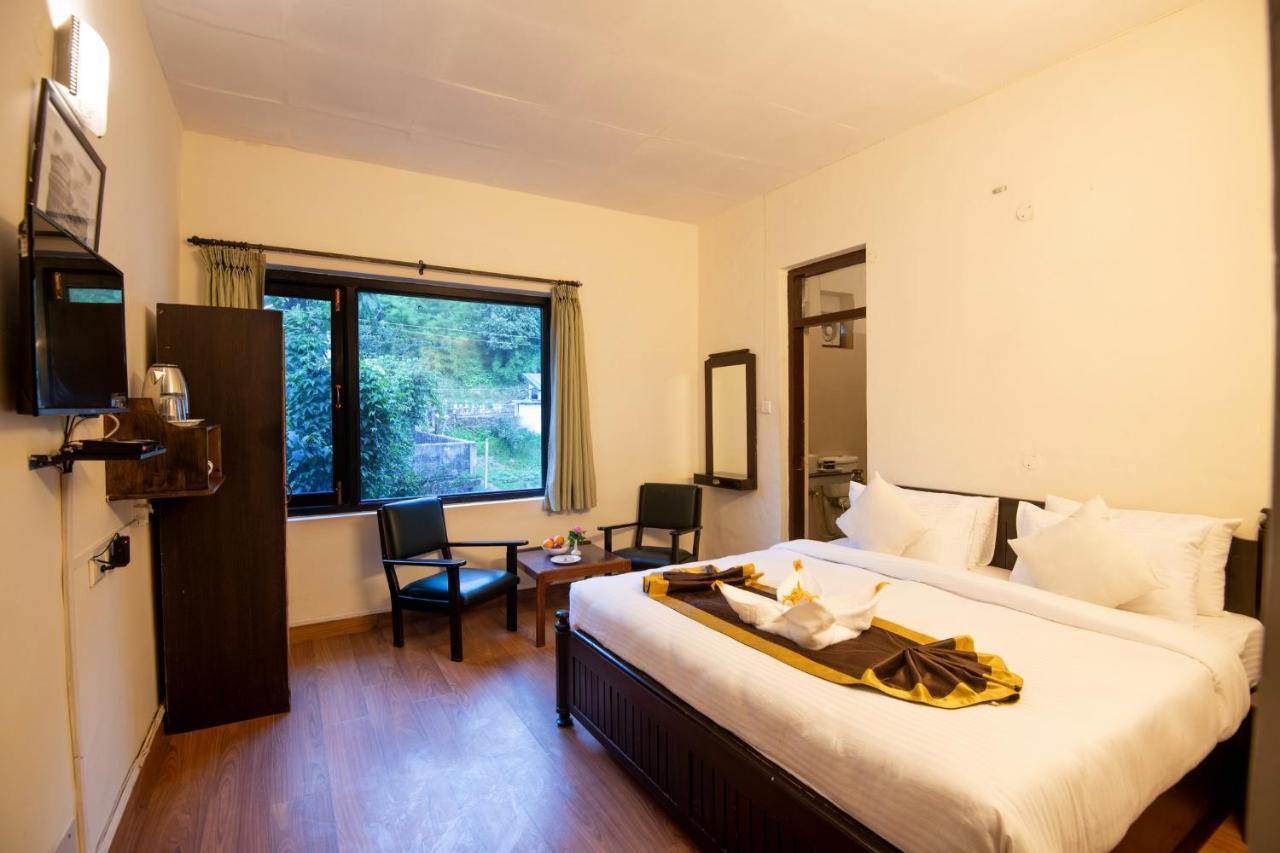 แลงเดล แมเนอร์ Hotel ไนนิตาล ภายนอก รูปภาพ